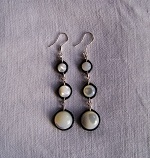 Boucles d’oreilles trois pierres en nacre blanche et argent 925