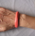 MINI BRACELET EN CUIR SOUPLE FROISSE SAUMON