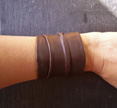 BRACELET LARGE EN CUIR FROISSE MARRON CHOCOLAT