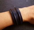 PETIT BRACELET CUIR FROISSE BLEU MARINE