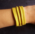 PETIT BRACELET CUIR FROISSE JAUNE