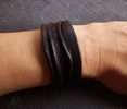 PETIT BRACELET CUIR FROISSE NOIR