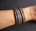 PETIT BRACELET CUIR FROISSE TAUPE